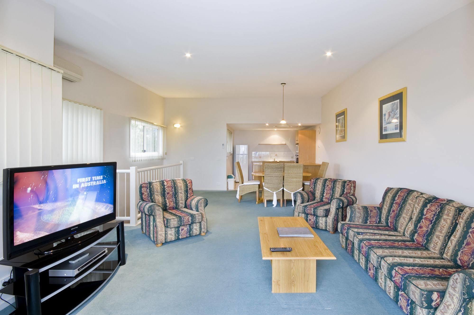 Lorne Ocean Sun Apartments Esterno foto